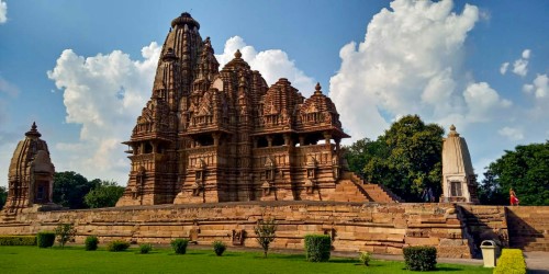 4 Days Madhya Pradesh Tour (Gwalior, Khajuraho)