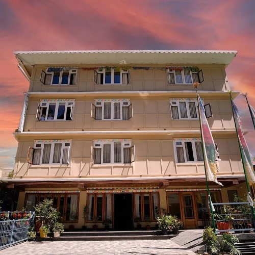 Mount Magnolia Hotel